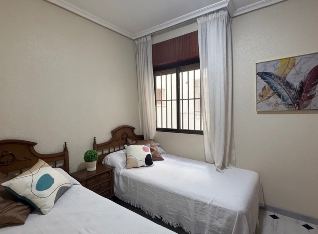 Wiederverkauf - Wohnung - Torrevieja - Torrevieja Centro