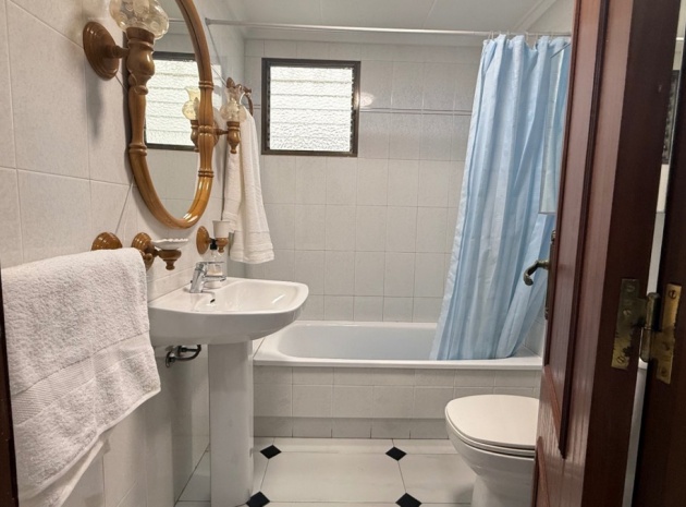 Wiederverkauf - Wohnung - Torrevieja - Torrevieja Centro