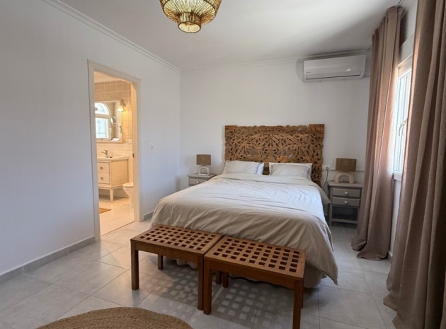 Wiederverkauf - Villa - Torrevieja - Torrevieja Centro