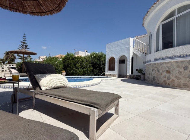 Wiederverkauf - Villa - Torrevieja - Torrevieja Centro