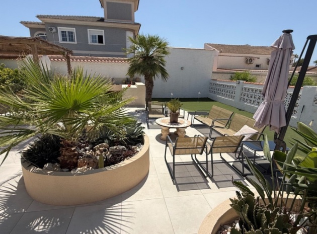 Wiederverkauf - Villa - Torrevieja - Torrevieja Centro