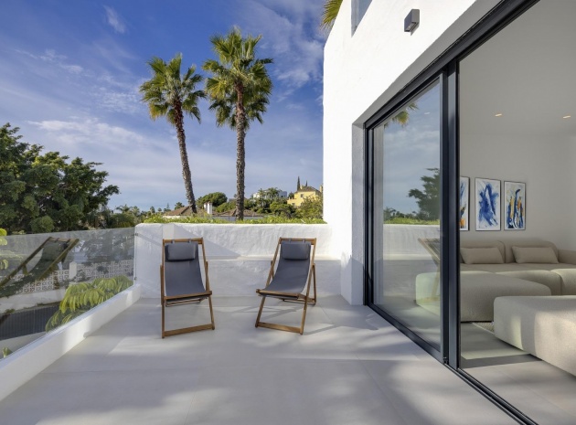 Nybyggnad - Lägenhet - Estepona - El Paraíso