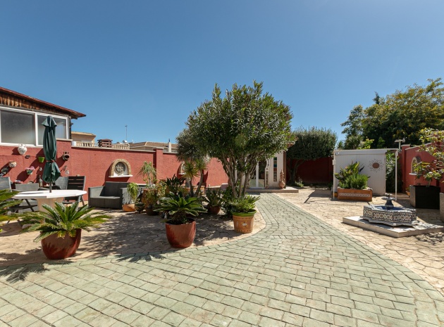 Resale - Townhouse - Los Balcones