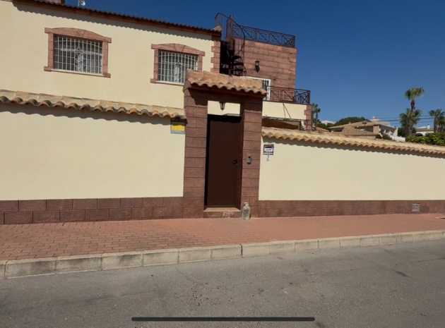 Wiederverkauf - Villa - Torrevieja - Torrevieja Centro