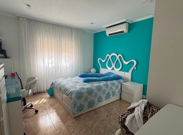 Wiederverkauf - Villa - Torrevieja - Torrevieja Centro