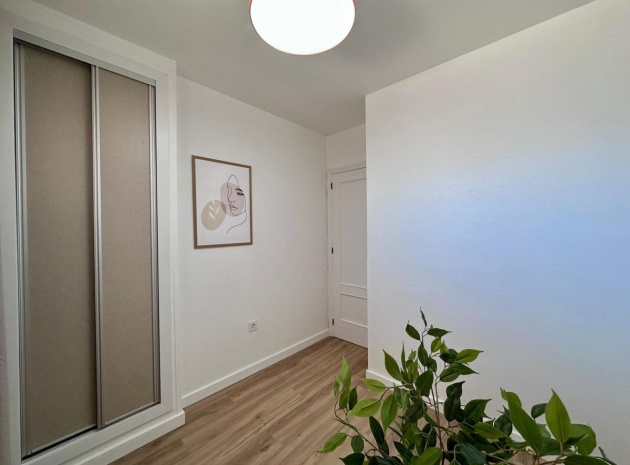 Wiederverkauf - Wohnung - Torrevieja - Torrevieja Centro