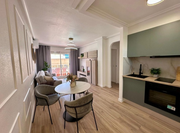 Wiederverkauf - Wohnung - Torrevieja - Torrevieja Centro