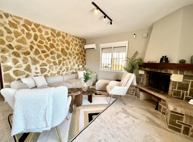 Resale - Villa - La Zenia