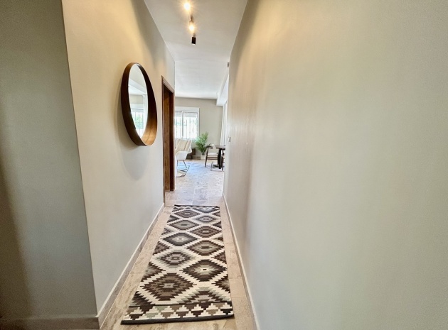 Resale - Villa - La Zenia