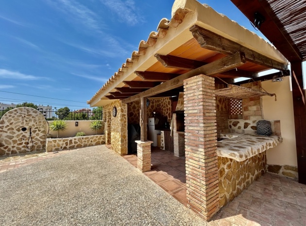 Resale - Villa - La Zenia