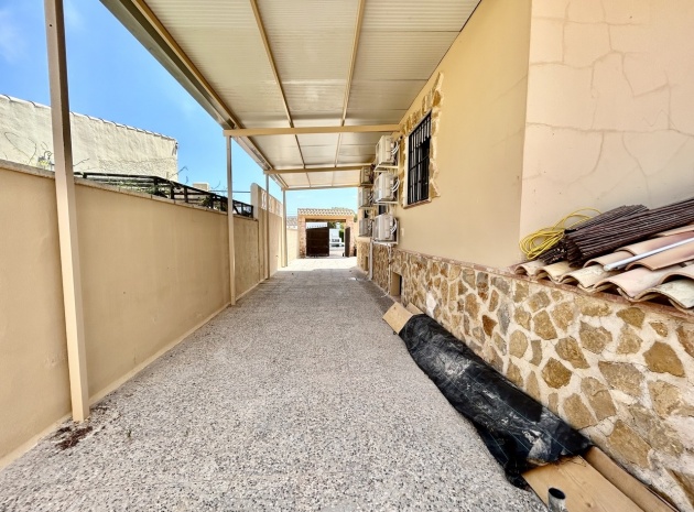 Resale - Villa - La Zenia