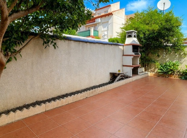 Resale - Villa - Orihuela - Playa Flamenca