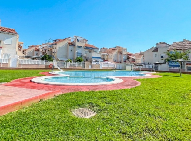 Resale - Villa - Orihuela - Playa Flamenca