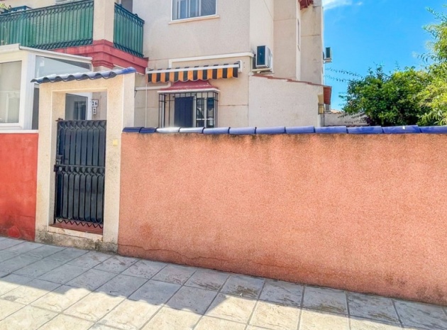 Resale - Villa - Orihuela - Playa Flamenca