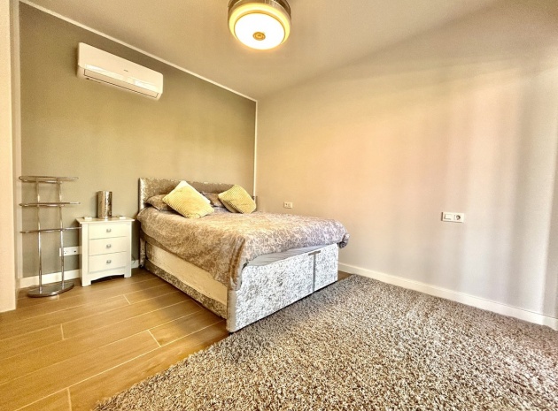 Wiederverkauf - Wohnung - Orihuela - Villamartin