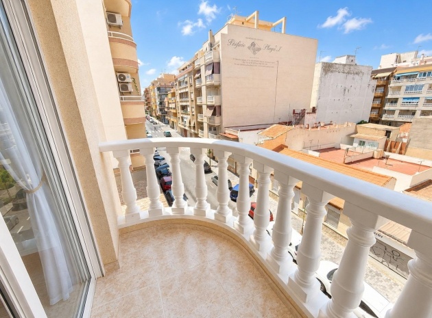 Resale - Apartment - Torrevieja - Beachside Torrevieja