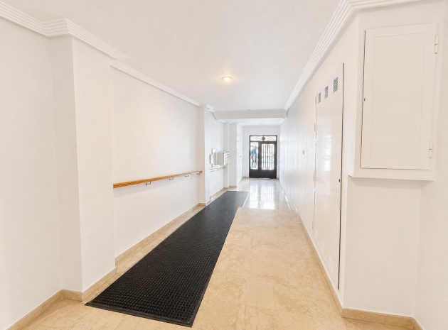 Resale - Apartment - Torrevieja - Beachside Torrevieja
