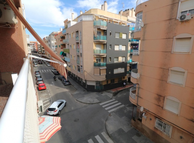 Resale - Apartment - Torrevieja - Beachside Torrevieja