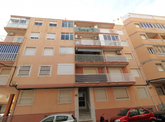 Resale - Apartment - Torrevieja - Beachside Torrevieja