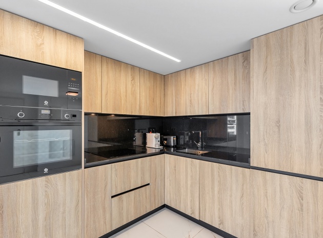 Wiederverkauf - Wohnung - Torrevieja - Punta Prima