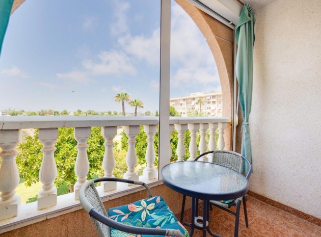 Resale - Apartment - Torrevieja - Torrevieja Centro