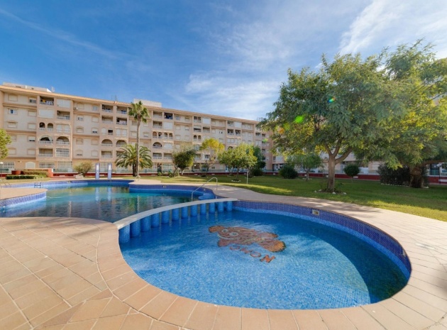 Resale - Apartment - Torrevieja - Torrevieja Centro