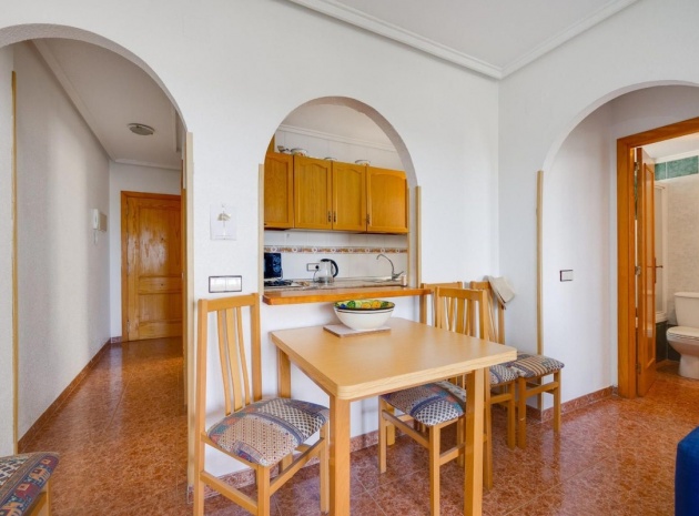 Resale - Apartment - Torrevieja - Torrevieja Centro