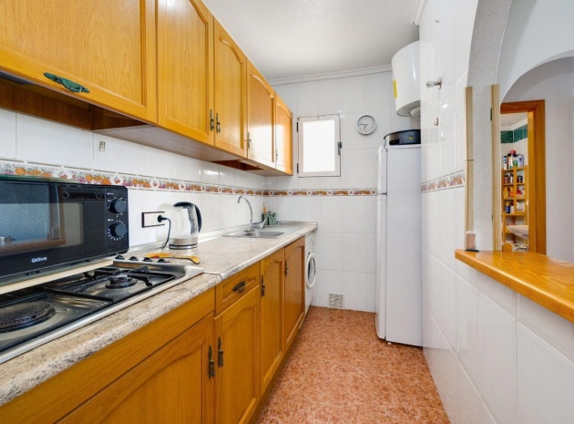 Resale - Apartment - Torrevieja - Torrevieja Centro