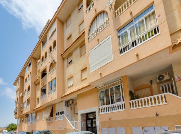 Resale - Apartment - Torrevieja - Torrevieja Centro