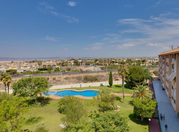 Resale - Apartment - Torrevieja - Torrevieja Centro