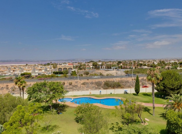 Resale - Apartment - Torrevieja - Torrevieja Centro