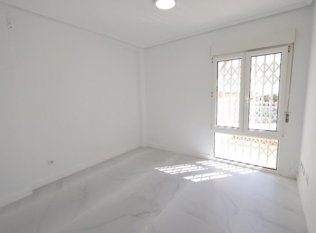 Wiederverkauf - Wohnung - Orihuela - Cabo Roig