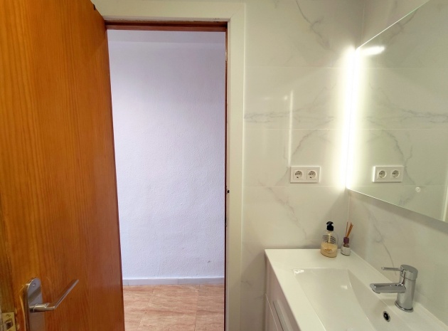 Wiederverkauf - Wohnung - Torrevieja - La Mata