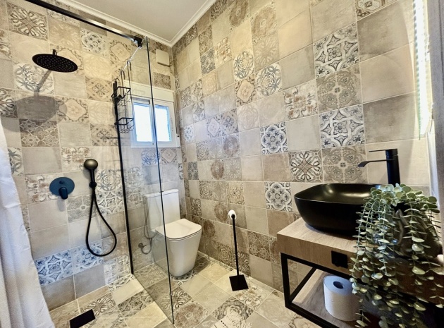 Wiederverkauf - Villa - Orihuela - La Zenia