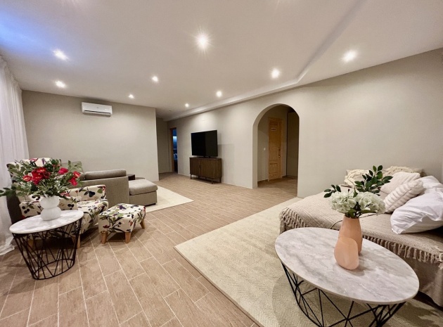 Wiederverkauf - Villa - Orihuela - La Zenia