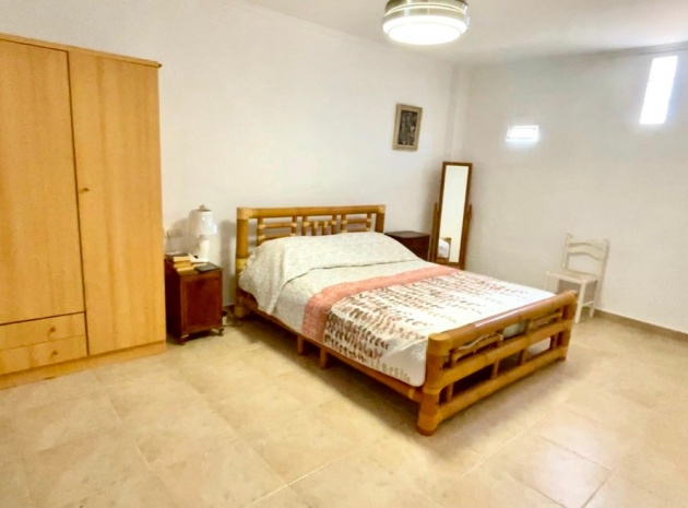 Wiederverkauf - Villa - Daya Nueva - Daya Nueva Centro