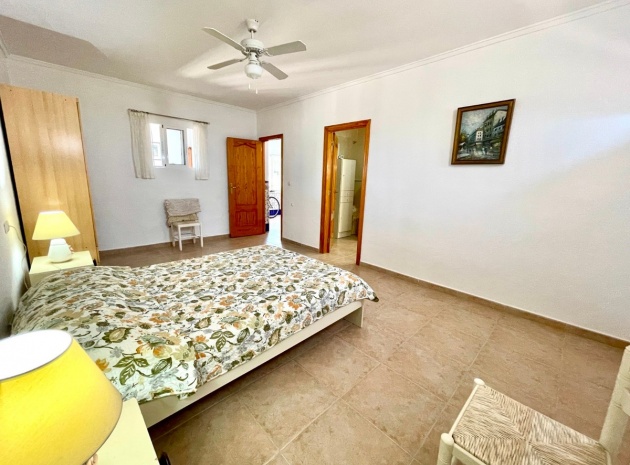 Wiederverkauf - Villa - Daya Nueva - Daya Nueva Centro