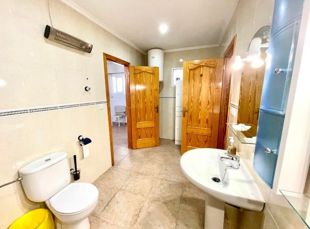 Wiederverkauf - Villa - Daya Nueva - Daya Nueva Centro