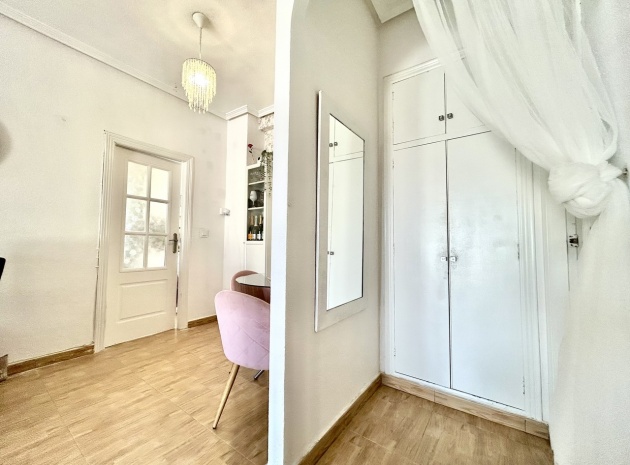Wiederverkauf - Wohnung - Campoamor - Las Ocas