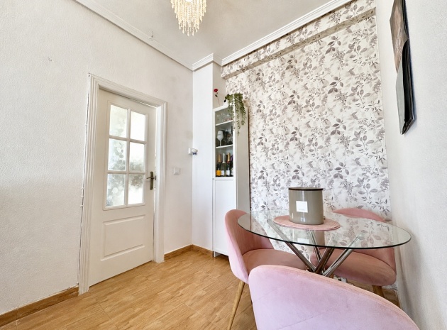 Wiederverkauf - Wohnung - Campoamor - Las Ocas