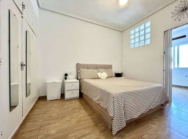 Wiederverkauf - Wohnung - Campoamor - Las Ocas