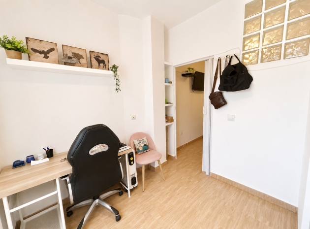 Wiederverkauf - Wohnung - Campoamor - Las Ocas
