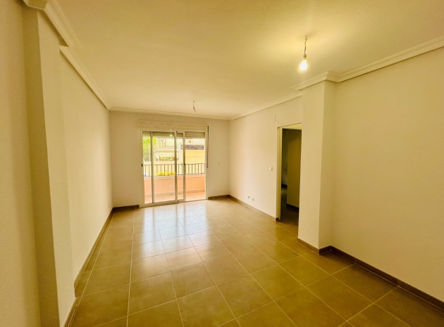 Wiederverkauf - Wohnung - Daya Nueva