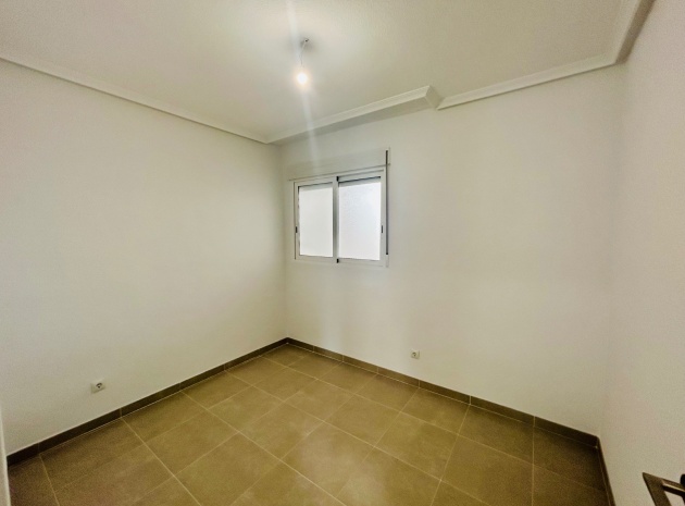 Wiederverkauf - Wohnung - Daya Nueva
