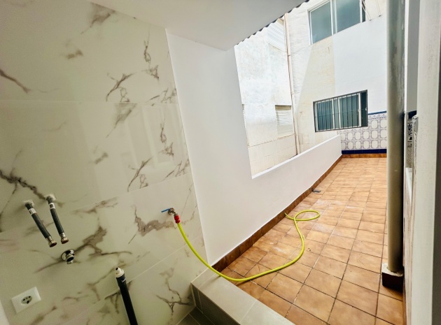 Wiederverkauf - Wohnung - Daya Nueva