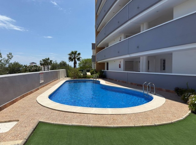 Resale - Apartment - Villamartin - La Fuente