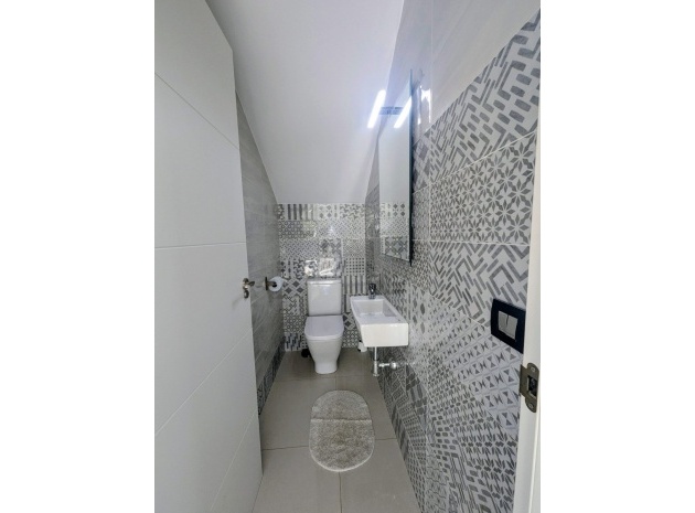 Återförsäljning - Villa - Los Montesinos - La Herrada