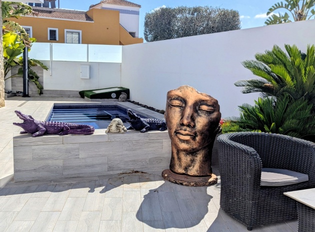Återförsäljning - Villa - Los Montesinos - La Herrada