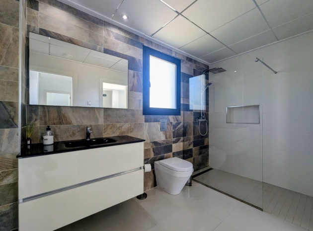 Återförsäljning - Villa - Los Montesinos - La Herrada
