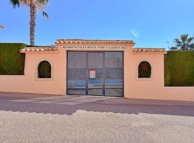 Wiederverkauf - Villa - Orihuela - Orihuela Costa